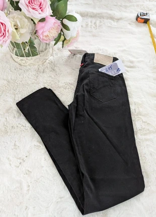 Jeans femme velours marque Jaggy taille 34 couleur noir, marque: Jaggy, état: Très bon état, taille: XS / 34 / 6, 19,99 €, 21,69 € Protection acheteurs (Pro) incluse