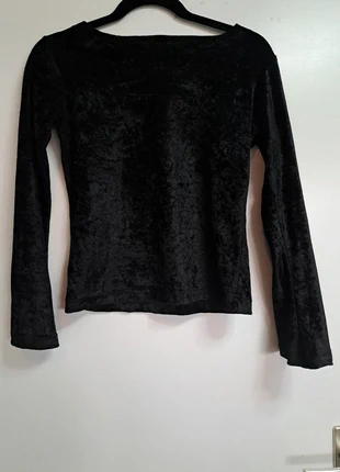 Black velvet longsleeve, merk: Young Fashion, staat: Heel goed, maat: S / 36 / 8, € 5,00, € 5,95 inclusief Kopersbescherming
