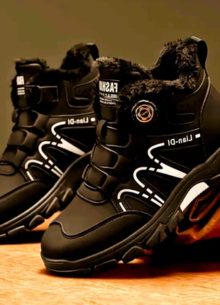 Chaussures basses homme noir et blanc - taille 44- hiver, état: Très bon état, taille: 44,5, 19,99 €, 21,69 € Protection acheteurs incluse