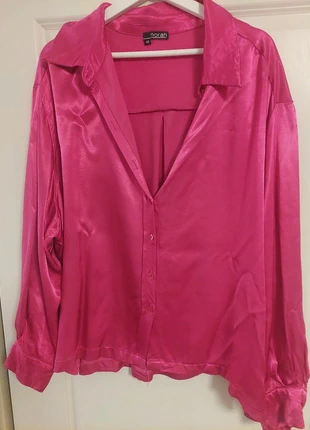 Satijne blouse, merk: Norah, staat: Heel goed, maat: XXXL / 46 / 18, € 3,00, € 3,85 inclusief Kopersbescherming