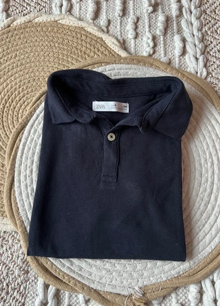 Donkerblauwe polo van Zara, maat 134, marque: Zara, état: Très bon état, taille: 9 ans / 134 cm, 2,50 €, 3,33 € Protection acheteurs incluse