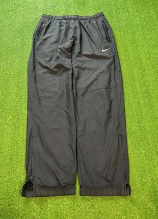 Track Pant Nike Vintage, marque: Nike, état: Très bon état, taille: M, 25,00 €, 26,95 € Protection acheteurs incluse