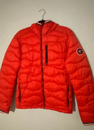 Doudoune Superdry rouge, marke: Superdry, zustand: Gut, größe: S, 12,00 €, 13,30 € inklusive Vinted-Käuferschutz