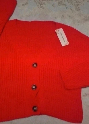 Gilet rouge vive, brand: Boutique française, condition: New with tags, size: M / 38 / 10, €18.00, €19.60 includes Buyer Protection Pro