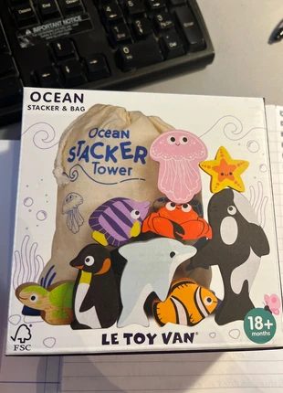 Stapel toren zeedieren, merk: Le Toy Van, staat: Nieuw met prijskaartje, maat: 18-24 maanden / 86 cm, € 10,00, € 11,20 inclusief Kopersbescherming