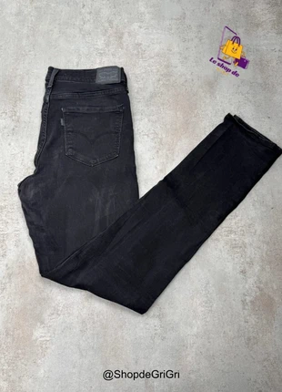 Jean Levi’s 311 Super Skinny Femme Noir vintage – Taille 38 (W30), marque: Levi's, état: Très bon état, taille: M / 38 / 10, 12,00 €, 13,30 € Protection acheteurs (Pro) incluse