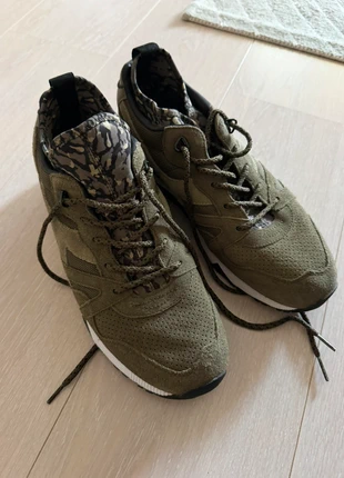 Diadora sneakers Camouflage Khaki Größe 43, merk: Diadora, staat: Heel goed, maat: 43, € 39,99, € 42,69 inclusief Kopersbescherming