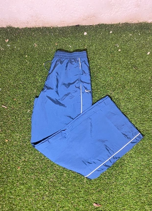 Pantalon large nike bleu marine, marque: Nike, état: Neuf avec étiquette, taille: M / 38 / 10, 50,00 €, 53,20 € Protection acheteurs incluse