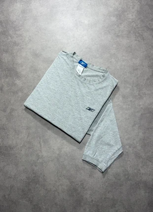 T-shirt à manches longues gris Reebok - Logo brodé - 100% coton - Taille XL, brand: Reebok, condizioni: Ottime, taglia: XL, €10.00, €11.20 include la Protezione acquisti