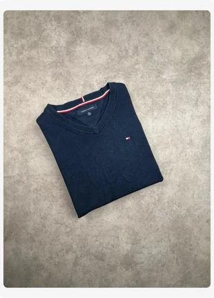 Pull col V Tommy Hilfiger bleu marine logo brodé - taille XS, marque: Tommy Hilfiger, état: Très bon état, taille: XS, 24,90 €, 26,85 € Protection acheteurs (Pro) incluse