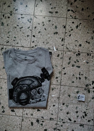 T-shirt cool trend mode, marque: Coven, état: Neuf avec étiquette, taille: XL, 25,00 €, 26,95 € Protection acheteurs incluse