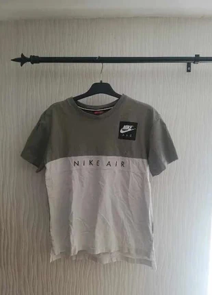 T-shirt Nike Air, marque: Nike Air, état: Bon état, taille: S, 1,00 €, 1,75 € Protection acheteurs incluse