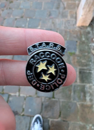 Pin's résident evil, brand: Resident Evil, condizioni: Ottime, €2.99, €3.84 include la Protezione acquisti Pro