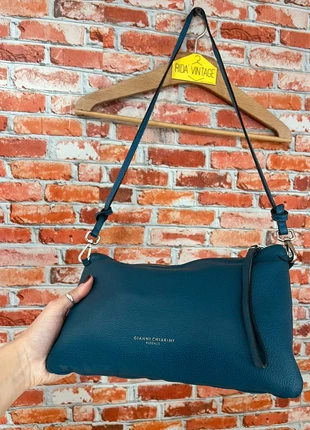 Borsa a spalla o a tracolla Gianni Chiarini in vera pelle, marque: Gianni Chiarini, état: Très bon état, 35,00 €, 37,45 € Protection acheteurs (Pro) incluse