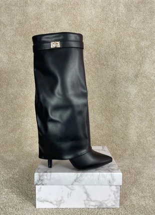 Black Faux Leather Biker Boots Chunky Lug Sole Double Buckle, marque: Stivali, état: Neuf avec étiquette, taille: 37, 31,00 €, 33,25 € Protection acheteurs (Pro) incluse