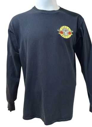 longsleeve gun’s and roses vintage brodé, marque: gun’s and roses vintage brodé, état: Très bon état, taille: L, 15,00 €, 16,45 € Protection acheteurs incluse