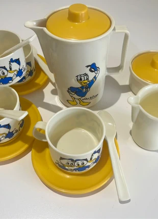 Vintage Disney kinderservies Donald Duck en kwik, kwek en kwak, merk: Disney, staat: Goed, € 15,00, € 16,45 inclusief Kopersbescherming