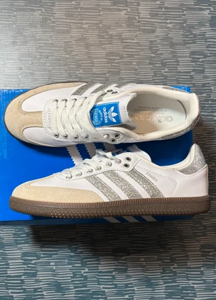 Adidas Samba Glitter Silver Edition EU38, marque: adidas, état: Neuf sans étiquette, taille: 38, 54,60 €, 58,03 € Protection acheteurs incluse