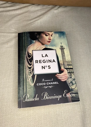 libro “La regina n5” di coco chanel, estado: Como novo, €13.00, €14.35 inclui Proteção do Comprador