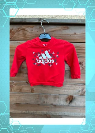 Sweat à capuche rouge Adidas motif logo original – taille 12-18 mois, brand: adidas, condizioni: Ottime, taglia: 12-18 mesi / 80 cm, €4.70, €5.64 include la Protezione acquisti
