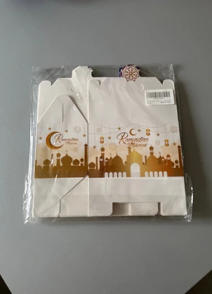 Boîte gâteaux ramadan mubarak, marque: Amazon, état: Neuf avec étiquette, 2,00 €, 2,80 € Protection acheteurs incluse