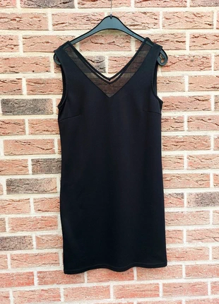 Vila, maat M - Zwarte jurk met mesh V-hals, marque: Vila, état: Très bon état, taille: M / 38 / 10, 6,00 €, 7,00 € Protection acheteurs incluse