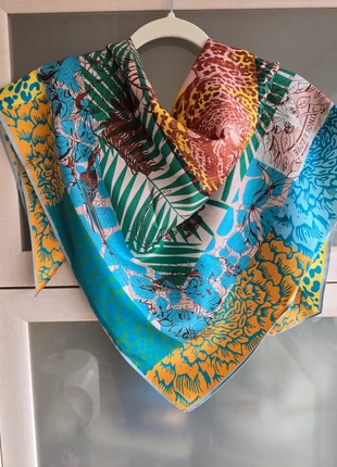 Sublime foulard carré en soie 90cm Neuf léopard, condition: New without tags, €18.00, €19.60 includes Buyer Protection