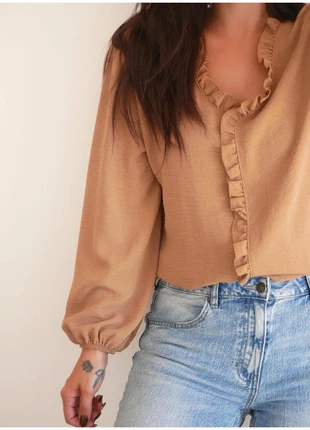 Blouse camel à volants – coton fluide – style bohème chic – taille unique 36 à 42, marke: Boutique indépendante, zustand: Sehr gut, größe: Einheitsgröße, 20,99 €, 22,74 € beinhaltet Vinted-Käuferschutz Pro