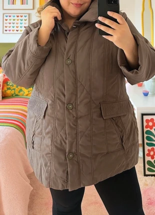 Doudoune mi longue taupe taille 56 grand taille LEBEK très bon état, marke: Barbara Lebek, zustand: Sehr gut, größe: 8XL / 56 / 28, 24,99 €, 26,94 € inklusive Vinted-Käuferschutz