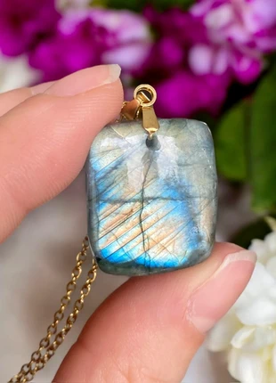 Collier pendentif Labradorite avec reflets pierre naturelle chaine doré, brand: labradorite, condition: Very good, €9.00, €10.15 includes Buyer Protection Pro