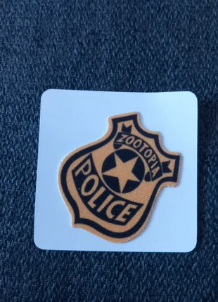 Fixeez badge police zootopie la magie de Disney leclerc 2025, marque: Leclerc, état: Neuf avec étiquette, 3,00 €, 3,85 € Protection acheteurs incluse