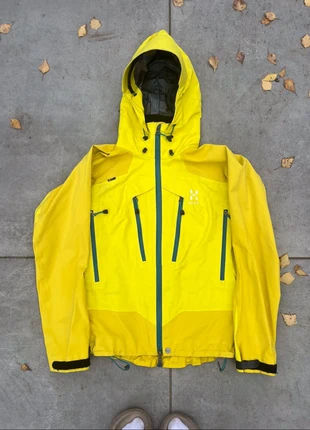 Veste Haglofs Spitz GTX jaune Gore-tex | S femme, marque: Haglöfs, état: Très bon état, taille: S / 36 / 8, 110,00 €, 116,20 € Protection acheteurs incluse