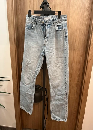 Jean droit taille haute, brand: Bershka, condition: Very good, size: S / 36 / 8, €4.00, €4.90 includes Buyer Protection