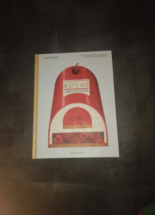 Le petit manuel de la bûche - Melanie Dupuis Marabout, condition: New without tags, €8.00, €9.10 includes Buyer Protection