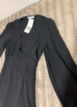 Precioso vestido corto manga larga con bordados nuevo con etiquetas, marque: Zara, état: Neuf avec étiquette, taille: XS / 34 / 6, 26,00 €, 28,00 € Protection acheteurs incluse