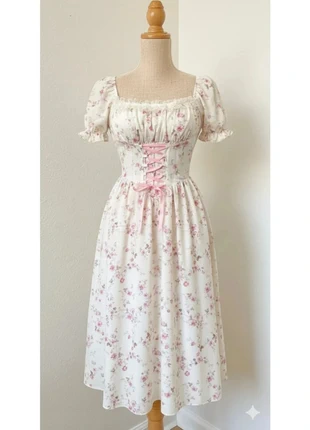 Robe longue fleurie avec corset et manches bouffantes, marke: Velanys, zustand: Sehr gut, größe: M / 38 / 10, 37,90 €, 40,50 € inklusive Vinted-Käuferschutz