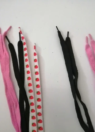 Lot de 8 lacets, noir, rose, état: Très bon état, 10,00 €, 11,20 € Protection acheteurs incluse