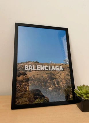 Balenciaga Hollywood Style Framed Poster, brand: Balenciaga, condizioni: Nuovo con cartellino, €15.00, €16.45 include la Protezione acquisti