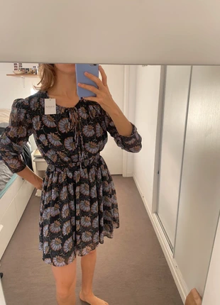 Robe courte Claudie Pierlot 36, merk: Claudie Pierlot, staat: Nieuw met prijskaartje, maat: S / 36 / 8, € 52,00, € 55,30 inclusief Kopersbescherming