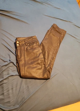 Pantalon noir taille haute dtc 40, marque: D.T.C Collection, état: Très bon état, taille: L / 40 / 12, 5,00 €, 5,95 € Protection acheteurs incluse