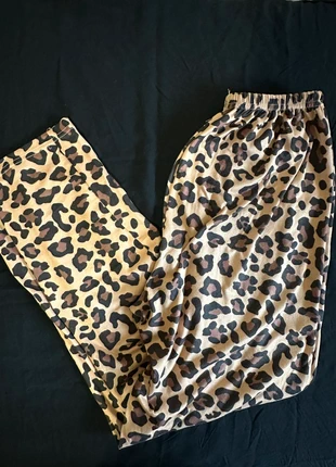 Pigiama leopardato super morbido – perfetto e comodissimo!, marca: Vintage Dressing, estado: Novo sem etiquetas, tamanho: XS / 34 / 6, €4.00, €4.90 inclui Proteção do Comprador