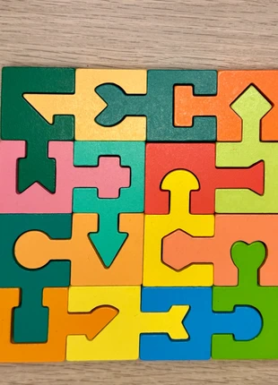 Montessori Puzzle, brand: Montessori, condizioni: Nuovo senza cartellino, taglia: 3 anni / 98 cm, €16.00, €17.50 include la Protezione acquisti