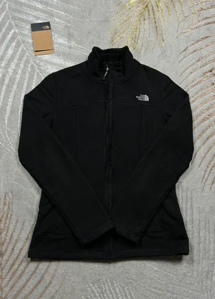 Gilet polaire the north face noir logo brodé argenté, brand: The North Face, condition: Very good, size: XS / 34 / 6, €25.00, €26.95 includes Buyer Protection Pro