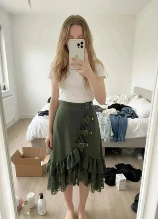 jupe longue gothique steampunk vert olive à dentelle et boucles #099, merk: Engrenages Victoriens, staat: Heel goed, maat: M / 38 / 10, € 54,99, € 58,44 inclusief Kopersbescherming