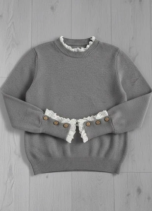 Pull gris avec détails dentelle – taille M, brand: Boutique Parisienne, condition: Very good, size: M / 38 / 10, €46.90, €49.95 includes Buyer Protection