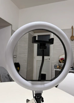 Ring Light, luce calda e fredda, marque: Light, état: Très bon état, 8,00 €, 9,10 € Protection acheteurs incluse