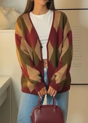 Gilet long à losanges bordeaux, kaki et camel style rétro automnal. taille M, brand: Vintage Dressing, condizioni: Ottime, taglia: M / IT 42 / EU 38, €64.90, €68.85 include la Protezione acquisti Pro