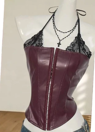 Bustier en simili cuir bordeaux à dentelle noire – style Y2K rock chic, brand: Moonlight, condition: Very good, size: S / 36 / 8, €24.50, €26.43 includes Buyer Protection