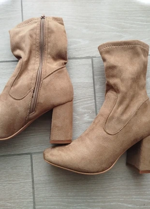 Tronchetto, brand: Martin Pescatore, condizioni: Nuovo con cartellino, taglia: 37, €15.00, €16.45 include la Protezione acquisti