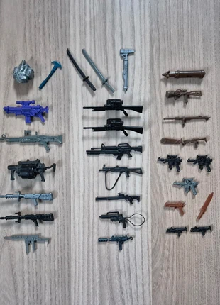 G.I. Joe action figure weapons lot, merk: G.I. Joe, staat: Goed, maat: Universeel, € 20,00, € 21,70 inclusief Kopersbescherming